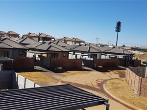 3 Bed Townhouse in Alberton