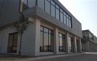 1200 m² Industrial space in Wadeville
