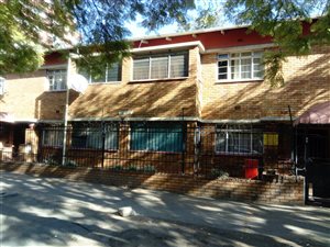 1.5 Bed Apartment in Sunnyside