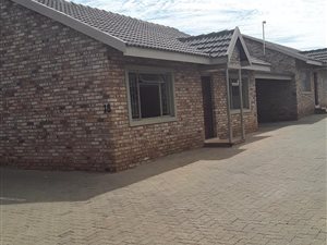 2 Bed Apartment in Doringkruin
