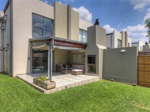 2 Bed Townhouse in Bryanston