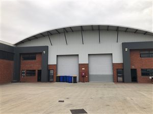 1260 m² Industrial space in Airport Industria