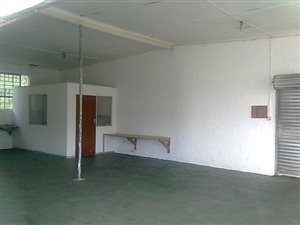 100 m² Industrial space in New Germany
