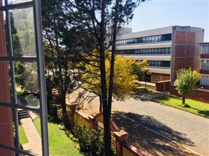2 Bed Duplex in Marlands