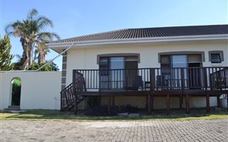 1 Bedroom Flat in Beacon Bay