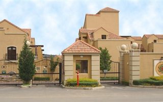 2 Bedroom Apartment in Sunninghill