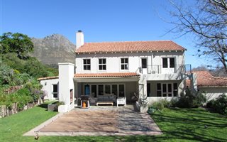 4 Bedroom House in Hout Bay and surrounds