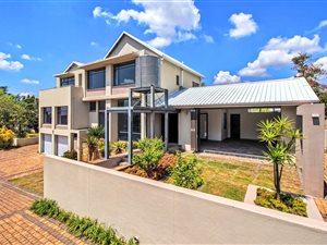 5 Bed House in Erasmusrand