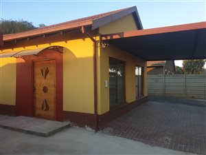 1 Bed Garden Cottage in Mayberry Park