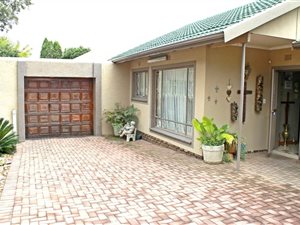 3 Bed House in Goedeburg