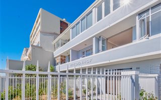 Studio apartment in Mouille Point