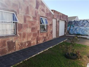 3 Bed House in Newfields