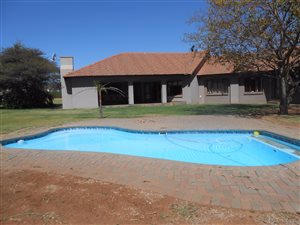 6 Bedroom House in Broadlands