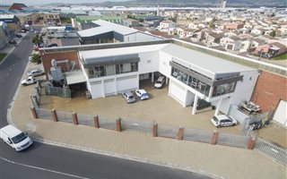 1416 m² Industrial space in Montague Gardens