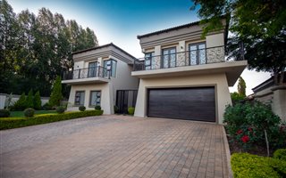 5 Bedroom House in Willow Acres