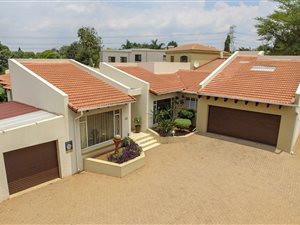 4 Bedroom House in Hurlingham Manor
