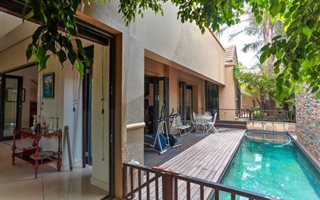 3 Bedroom House in Melrose