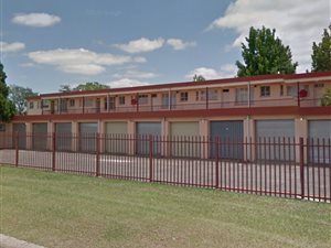 2 Bed Flat in Barry Hertzog Park