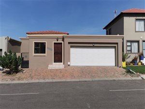 3 Bed House in Noordwyk