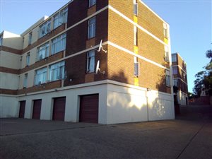 2 Bed Flat in Proclamation Hill