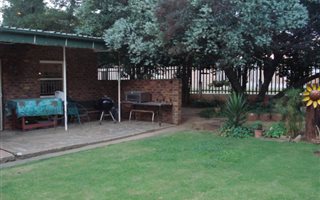 3 Bedroom House in Lodeyko