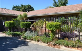 4 Bedroom House in Worcester and surrounds