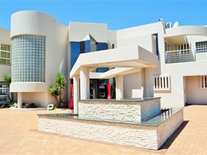 5 Bed House in Oslo Beach