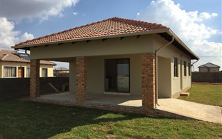 3 Bedroom House in Azaadville Gardens