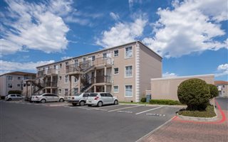 2 Bedroom Apartment in Die Bos