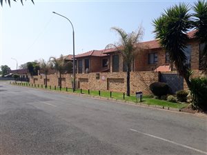 2 Bed Townhouse in General Alberts Park