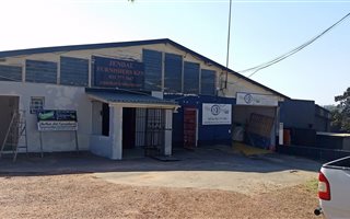 280 m² Commercial space in Bothas Hill