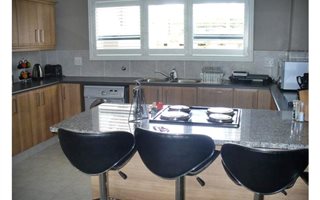 2 Bedroom Apartment in Palm Lakes Estate