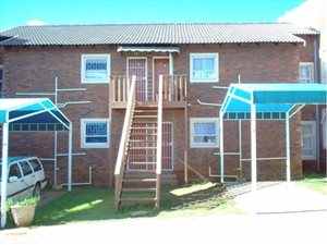 3 Bed Townhouse in Langenhoven Park