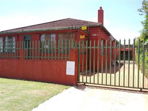 4 Bed House in Roodepoort North
