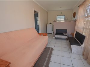 4 Bed House in West Beach