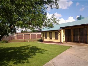 3 Bed House in Machadodorp