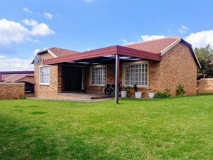 3 Bed Simplex in Honeydew Manor