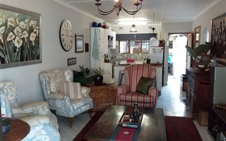 2 Bedroom Simplex in The Wolds