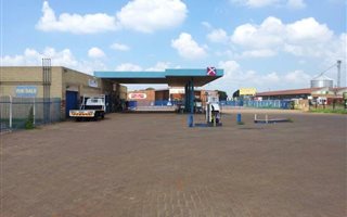 3500 m² Retail Space in Delmas