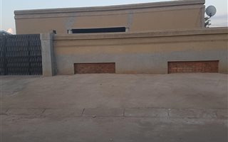 3 Bedroom House in Tembisa