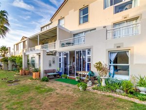 2 Bed Apartment in Harbour Island