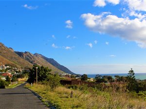 1586 m² Land available in Mountainside