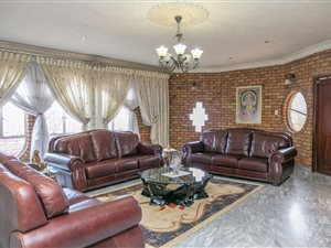 4 Bed House in Laudium