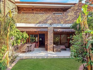 3 Bed Townhouse in Atholl Gardens