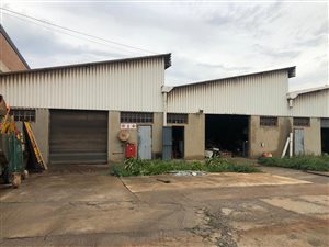 1633 m² Industrial space in Activia Park