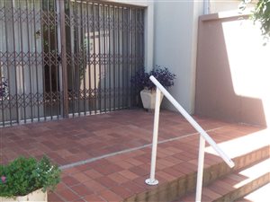 3 Bed Townhouse in Kroonstad