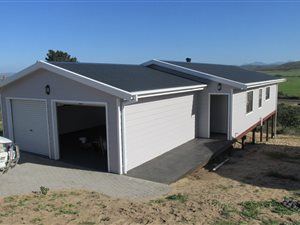 2 Bed House in Klein Brak River
