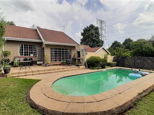 3 Bed House in Sonneglans