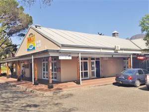 73 m² Commercial space in Franschhoek