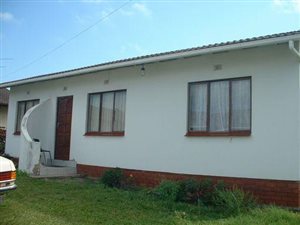 2 Bed Apartment in Park Rynie